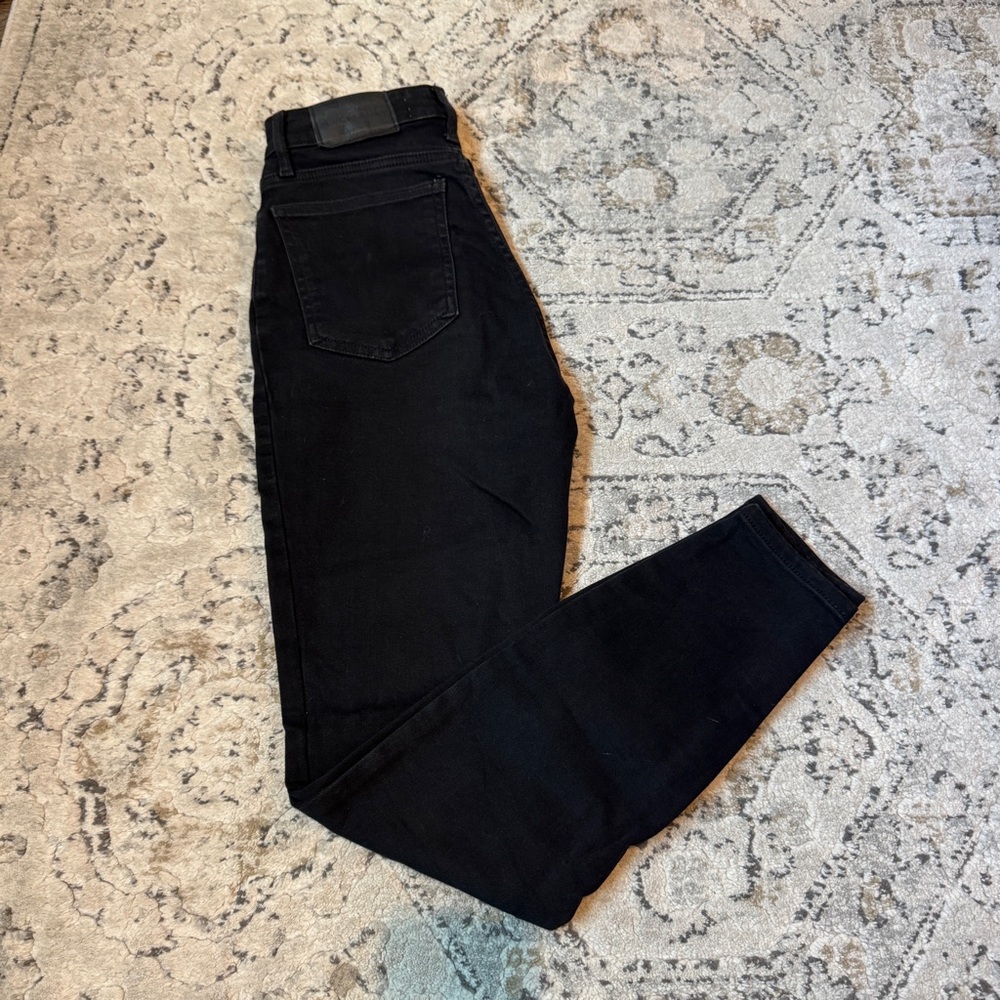 Everlane Women's Curvy Way-High Black Skinny Jeans - Cropped